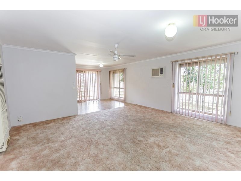 1/156 Hothlyn Drive, Craigieburn VIC 3064