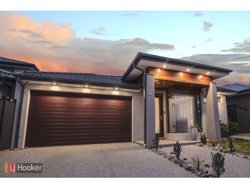 24 Peninsula Crescent, Craigieburn VIC 3064