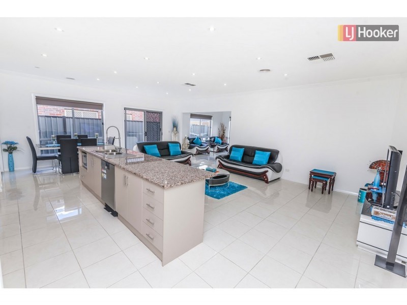 286 Waterview Blvd, Craigieburn VIC 3064