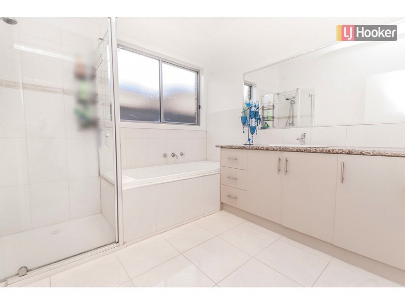 286 Waterview Blvd, Craigieburn VIC 3064
