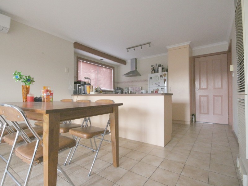 8 Judge Place, Roxburgh Park VIC 3064