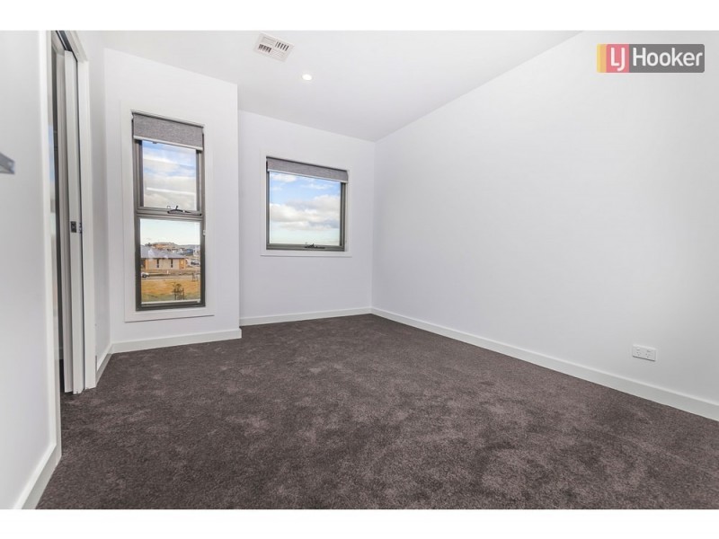 108 Gallantry Avenue, Craigieburn VIC 3064