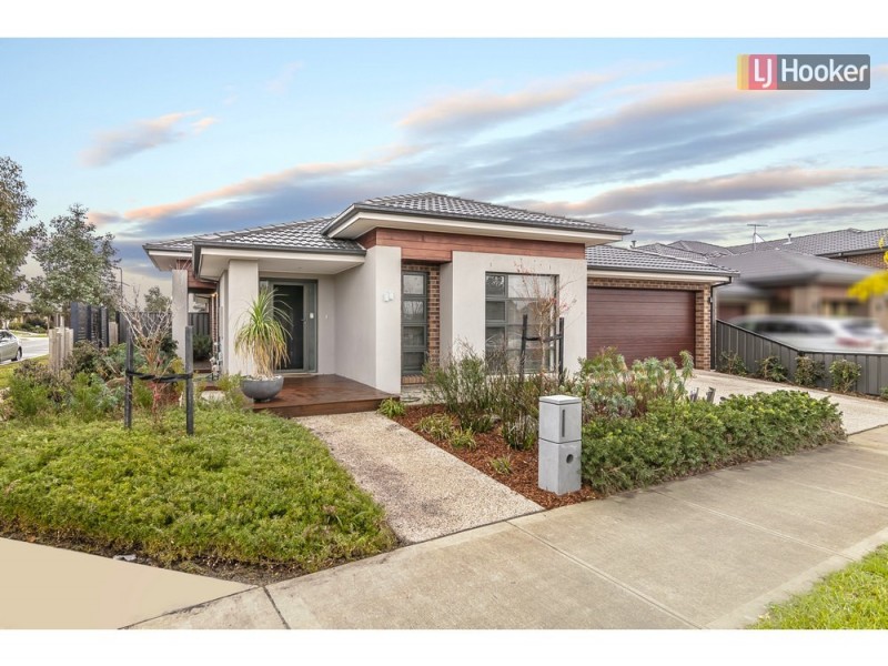 16 Gallantry Avenue, Craigieburn VIC 3064