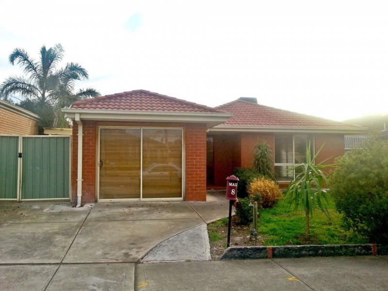 8 Bristol Mews, Craigieburn VIC 3064