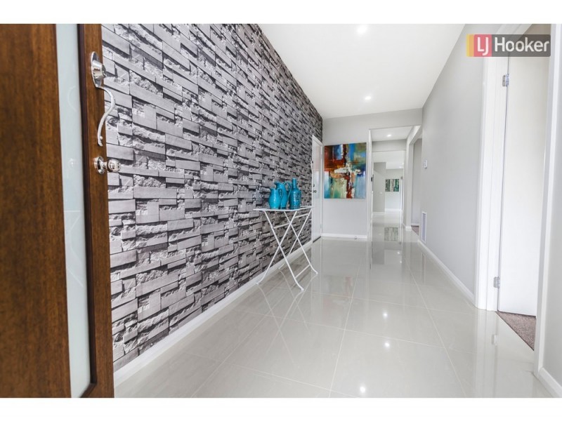 507 Grand Blvd, Craigieburn VIC 3064