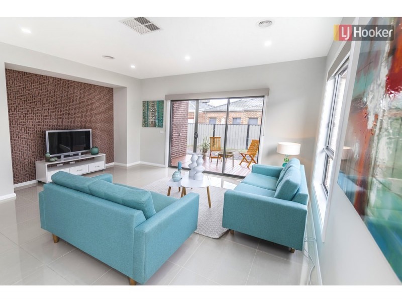 507 Grand Blvd, Craigieburn VIC 3064