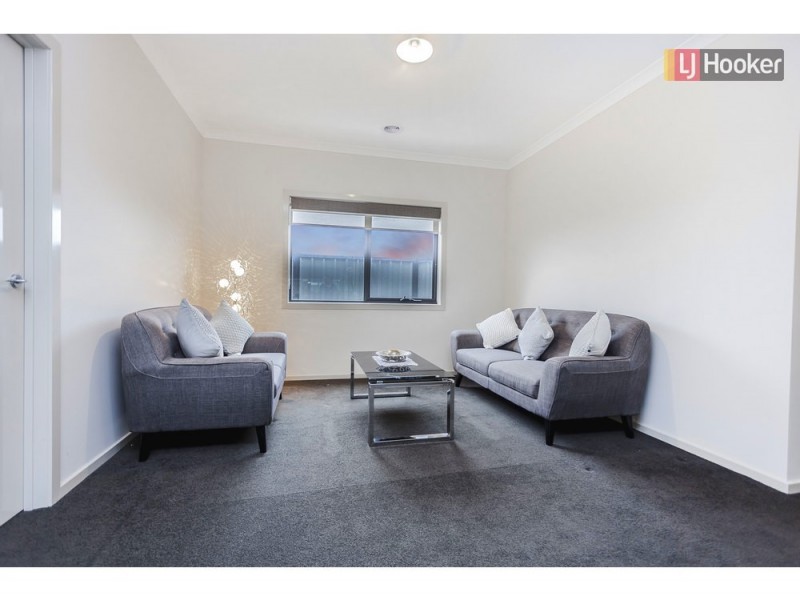 12 Glacier Street, Craigieburn VIC 3064
