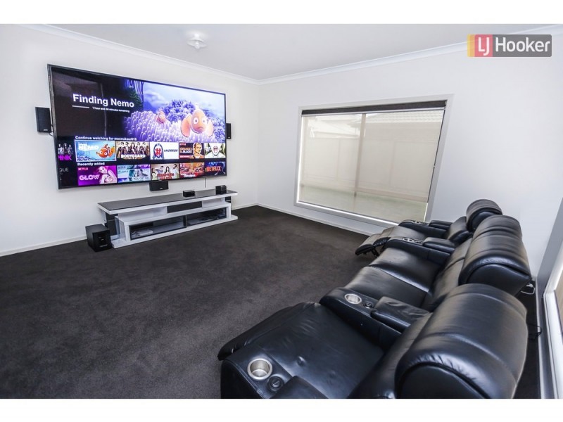 12 Glacier Street, Craigieburn VIC 3064