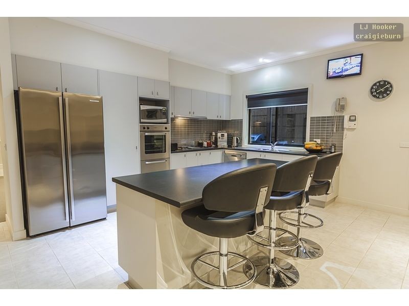 4 Barley Croft Lane, Craigieburn VIC 3064