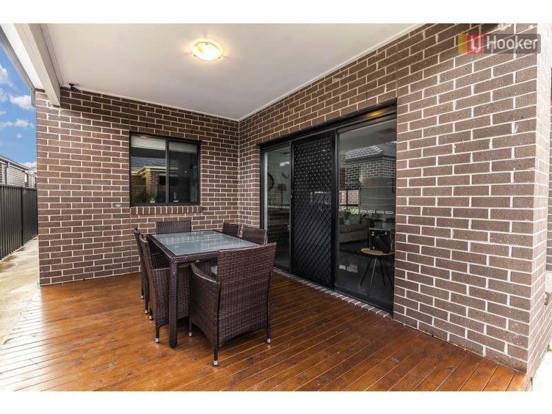 15 Champion Parade, Craigieburn VIC 3064