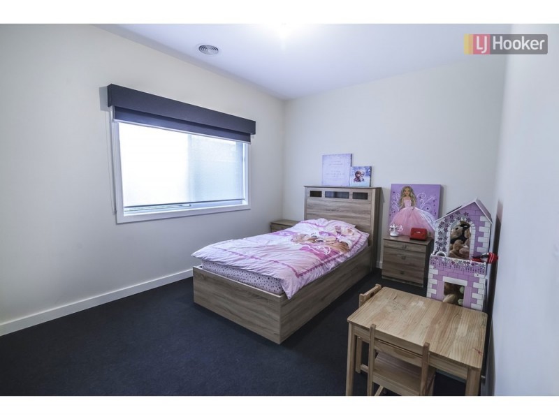 14 Rouge Way, Craigieburn VIC 3064