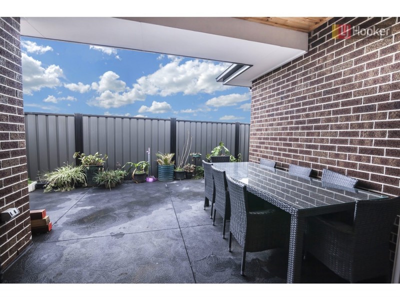 14 Rouge Way, Craigieburn VIC 3064