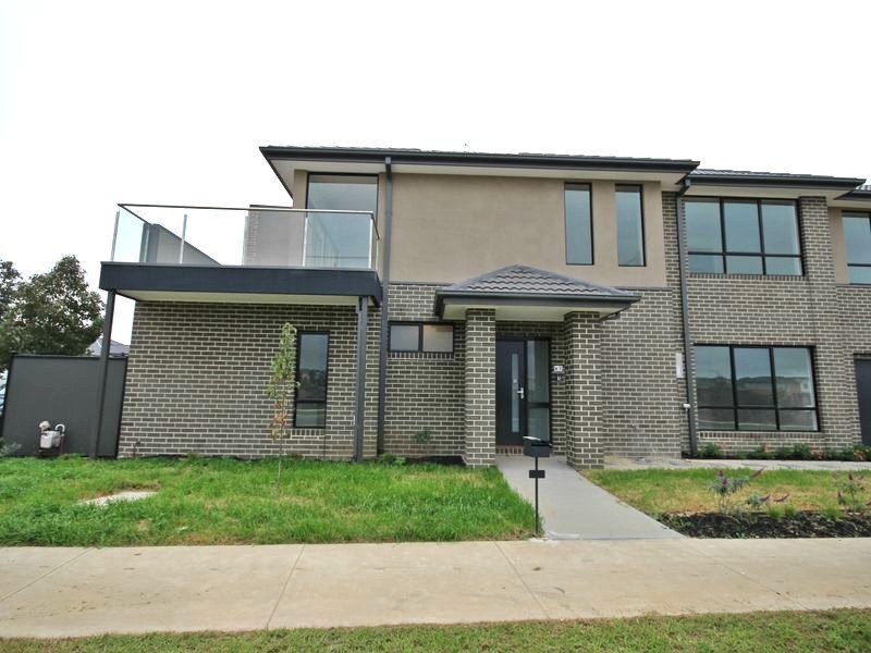 24 Gallantry Avenue, Craigieburn VIC 3064