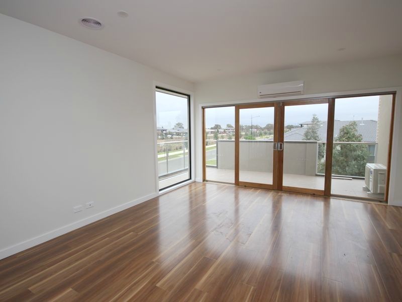 24 Gallantry Avenue, Craigieburn VIC 3064