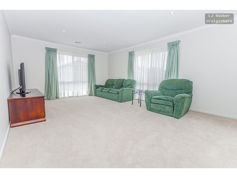 88 Mareeba Way, Craigieburn VIC 3064