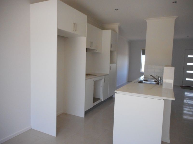 34 Penhall Drive, Craigieburn VIC 3064