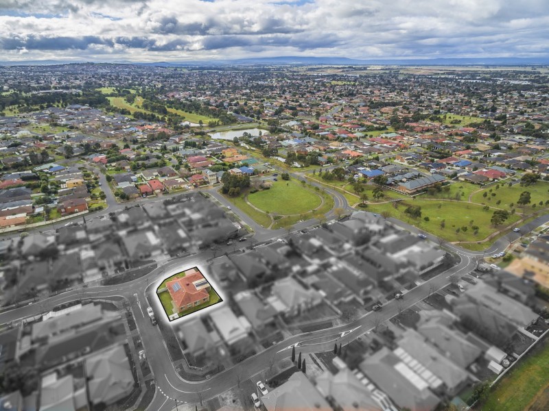 49 Lakes Drive, Craigieburn VIC 3064