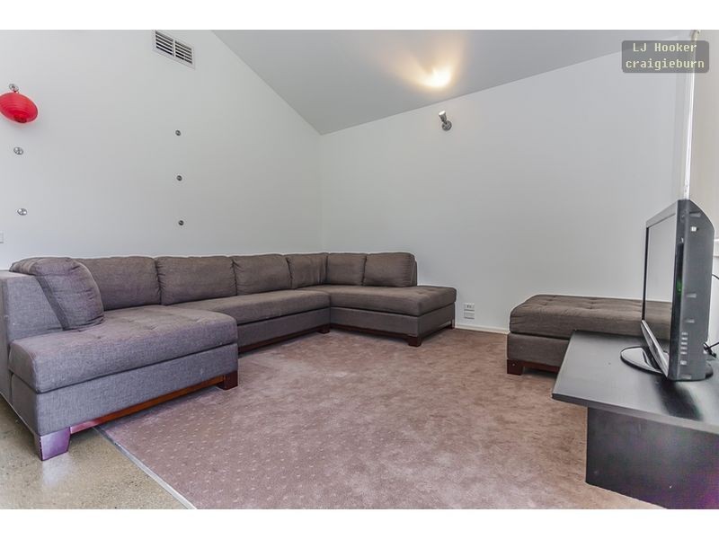 19 Millstream Pass, Craigieburn VIC 3064