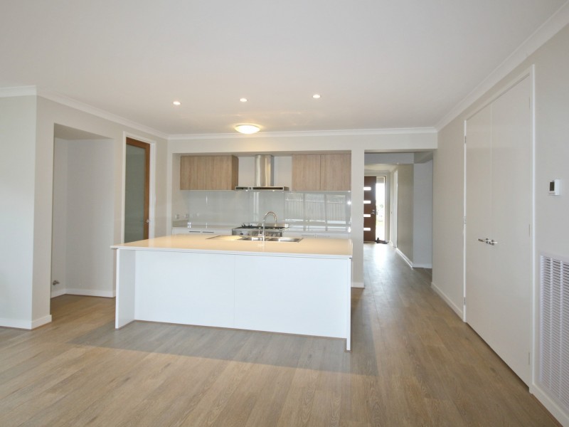 29 Geyser St, Craigieburn VIC 3064