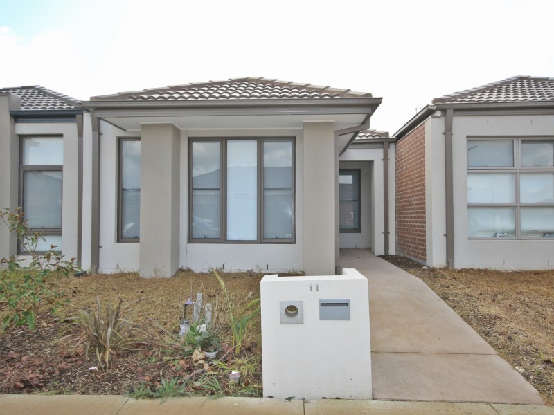 11 Sandwood Place, Craigieburn VIC 3064