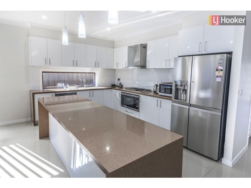 9 Mountleigh Circuit, Craigieburn VIC 3064