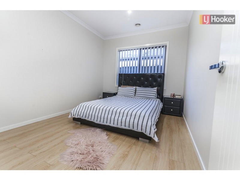 9 Mountleigh Circuit, Craigieburn VIC 3064