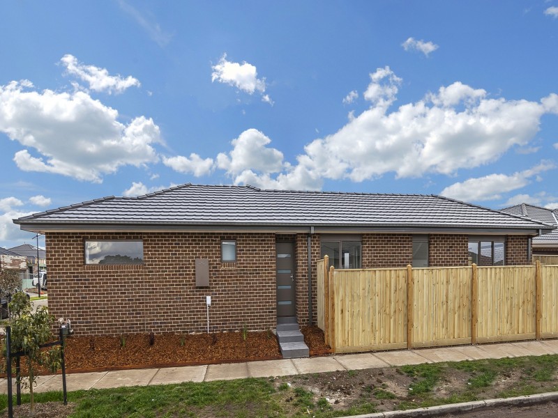 41 Highfield Drive, Mickleham VIC 3064