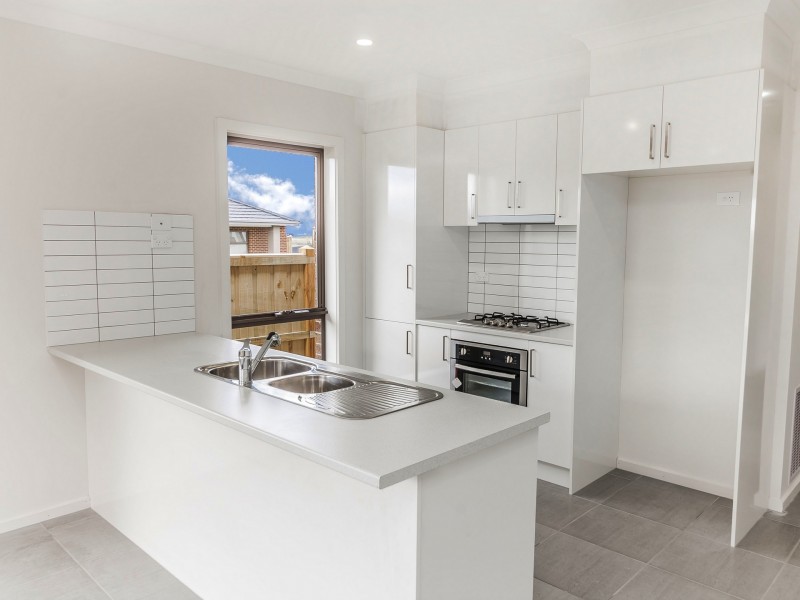 41 Highfield Drive, Mickleham VIC 3064