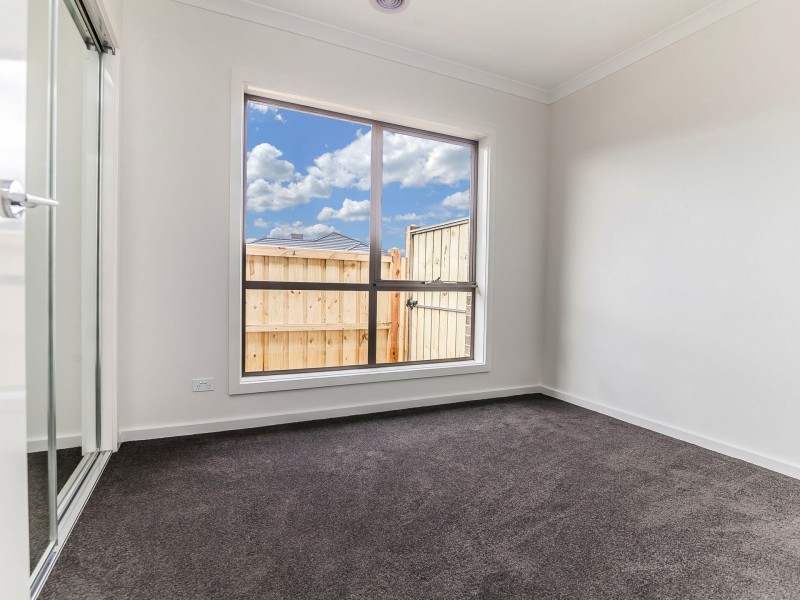 41 Highfield Drive, Mickleham VIC 3064