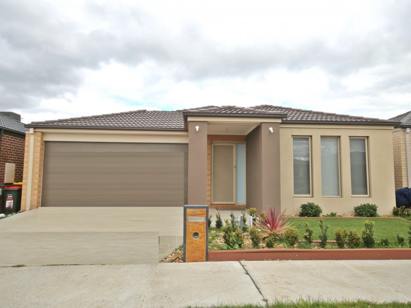 14 Travers St, Craigieburn VIC 3064