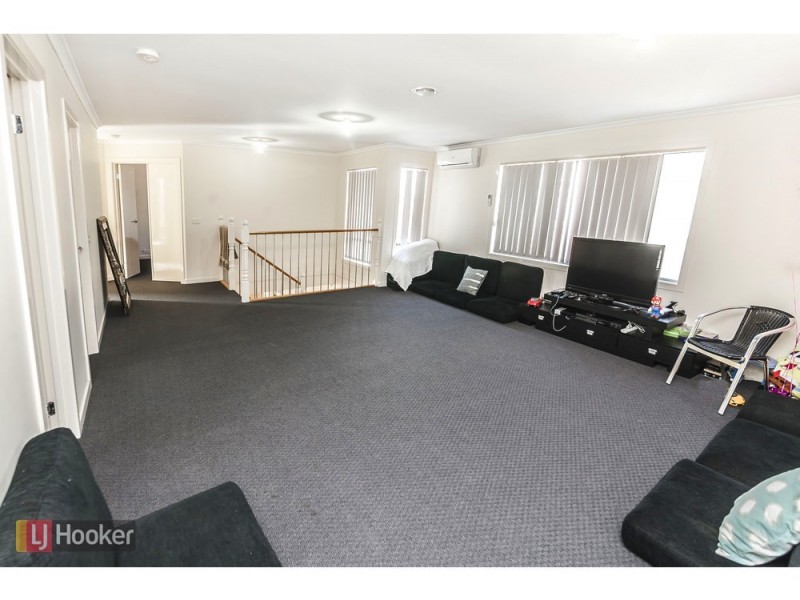 4 Pinehurst Rise, Craigieburn VIC 3064