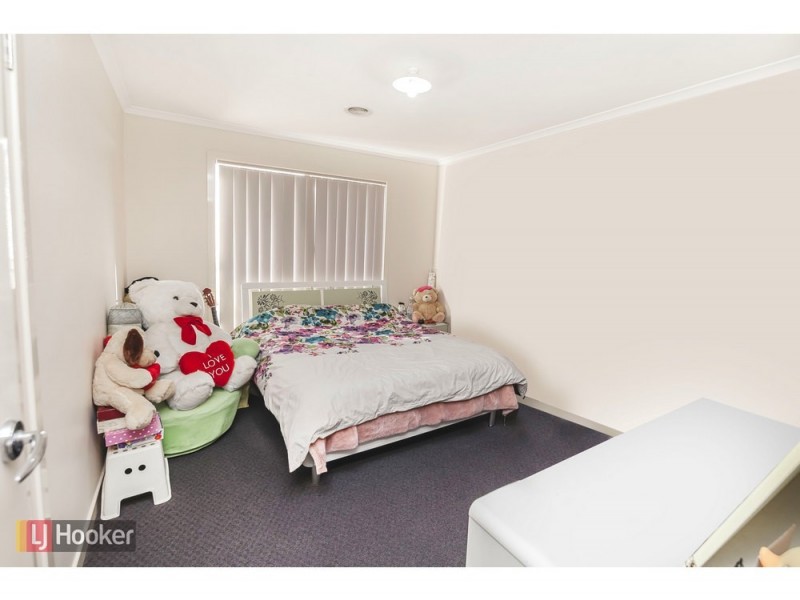 4 Pinehurst Rise, Craigieburn VIC 3064