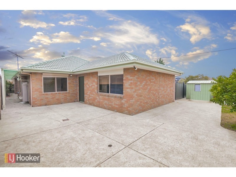 4 Bradworth Street, Craigieburn VIC 3064