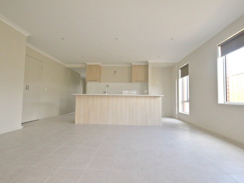 4 Selwood Road, Mickleham VIC 3064