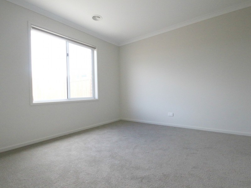 4 Selwood Road, Mickleham VIC 3064