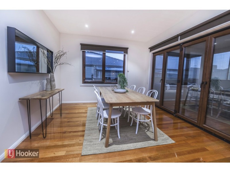 19 Bradshaw Avenue, Craigieburn VIC 3064