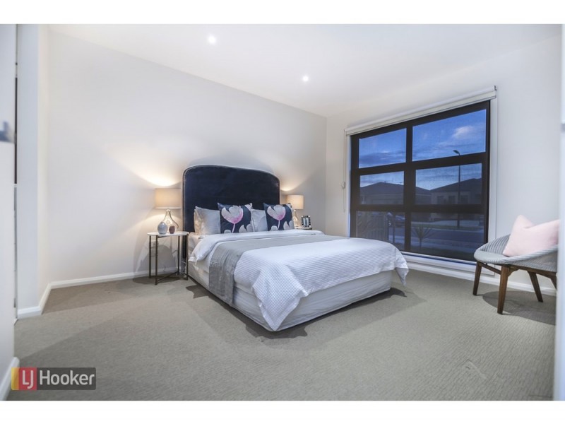 19 Bradshaw Avenue, Craigieburn VIC 3064