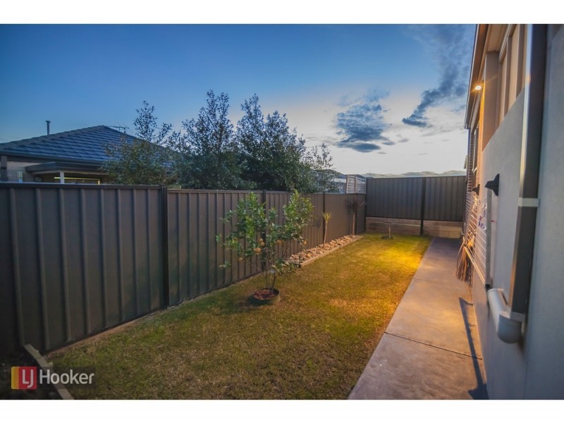 19 Bradshaw Avenue, Craigieburn VIC 3064