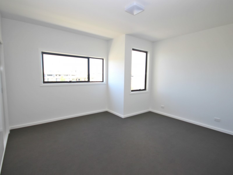 40 Furlong Street, Craigieburn VIC 3064