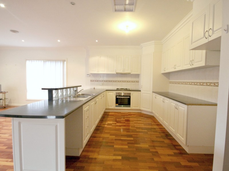 40 Burniston Avenue, Craigieburn VIC 3064