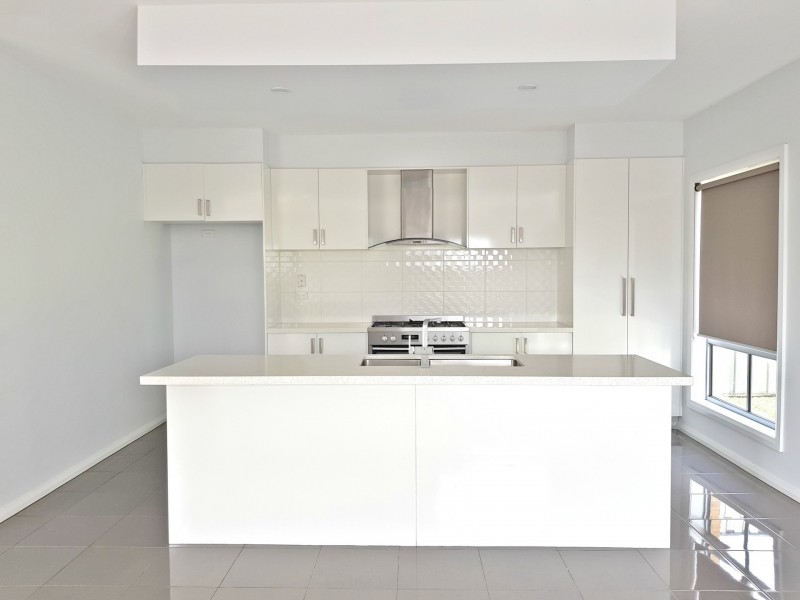35 Natural Drive, Craigieburn VIC 3064