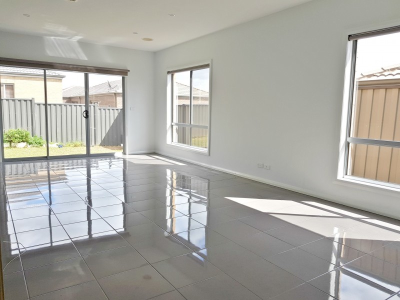 35 Natural Drive, Craigieburn VIC 3064