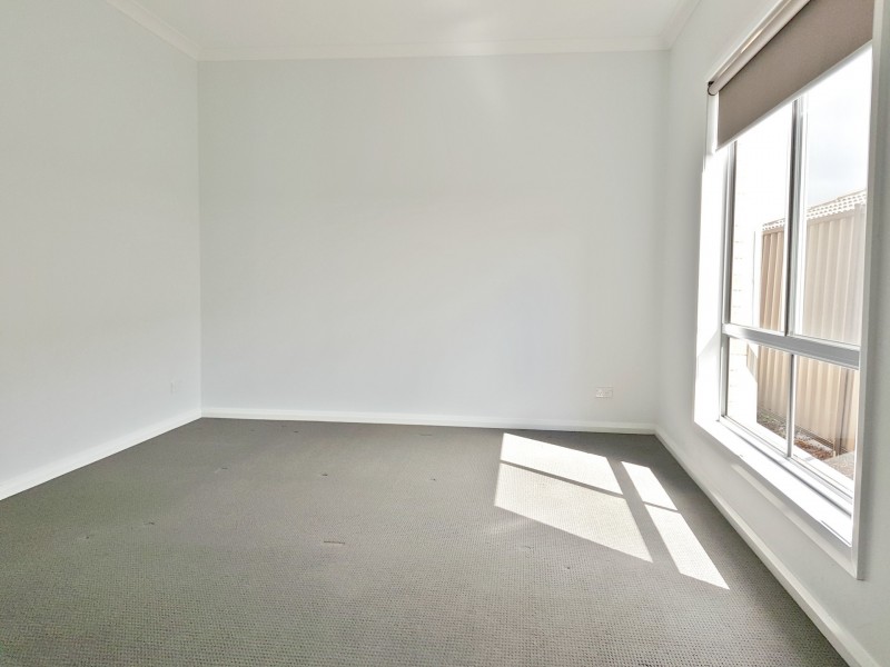 35 Natural Drive, Craigieburn VIC 3064