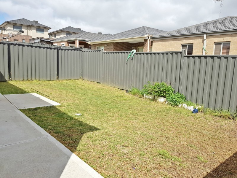 35 Natural Drive, Craigieburn VIC 3064