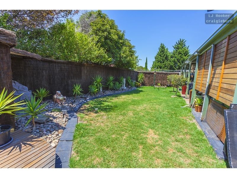 14 Exmouth Rd, Craigieburn VIC 3064