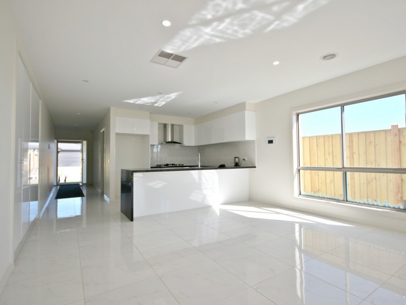 22 Delson Way, Mickleham VIC 3064