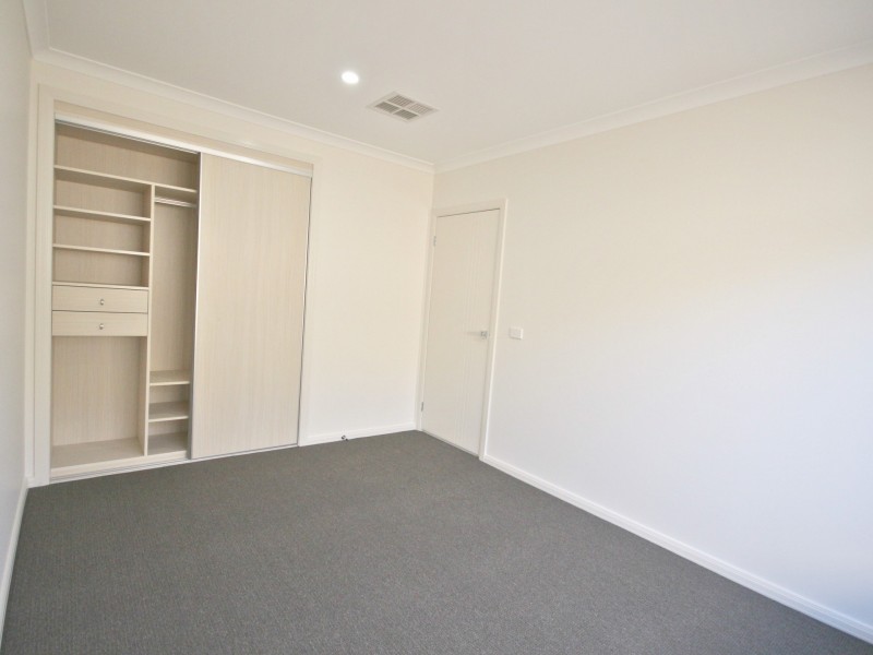 22 Delson Way, Mickleham VIC 3064