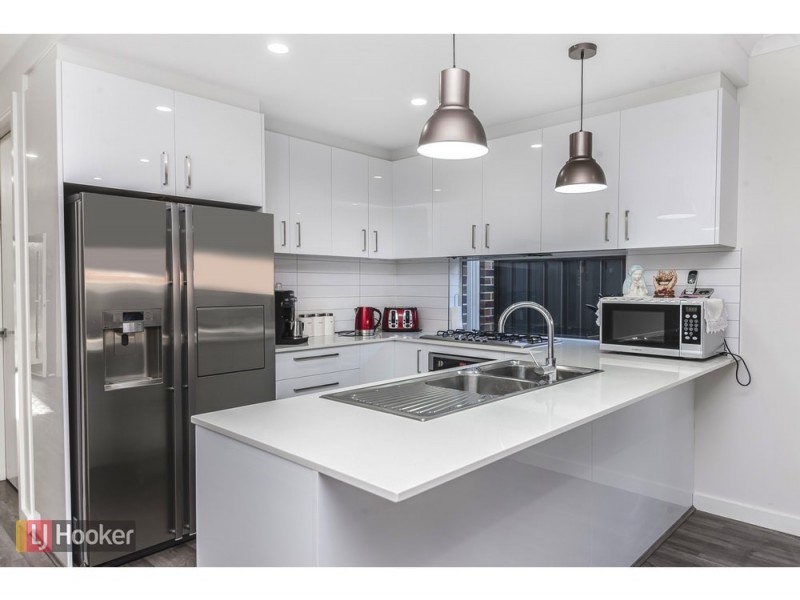 45 Loudon Circuit, Craigieburn VIC 3064