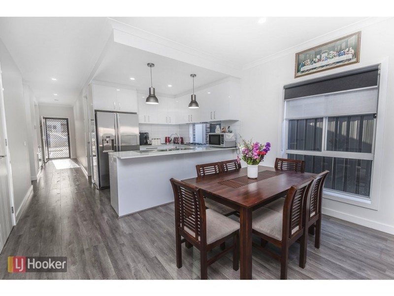 45 Loudon Circuit, Craigieburn VIC 3064