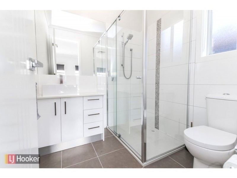 45 Loudon Circuit, Craigieburn VIC 3064